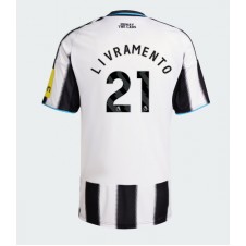 Newcastle United Tino Livramento #21 Hjemmedrakt 2025-26 Kortermet